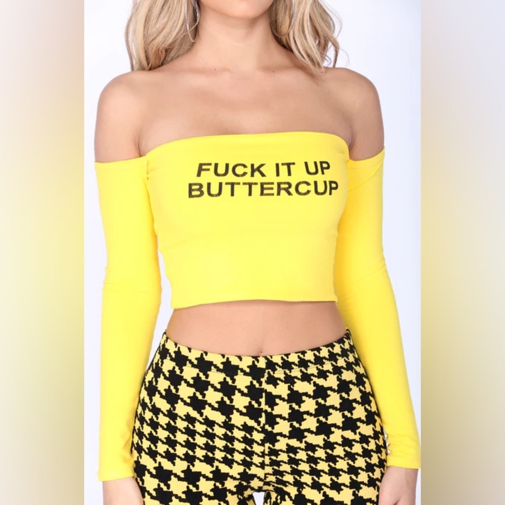 Fashion Nova Yellow Off-Shoulder Crop Top ‘F it up buttercup’ 🐝 💛🖤